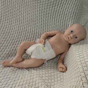 55cm Open Eyes Newborn 10lbs Full Body Silicone Reborn Baby Doll Lifelike Girl